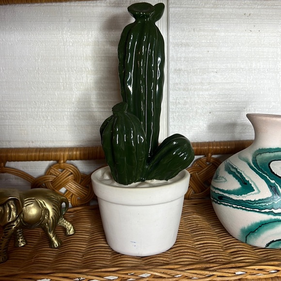 Ceramic hand painted cactus statue - Picture 1 of 11